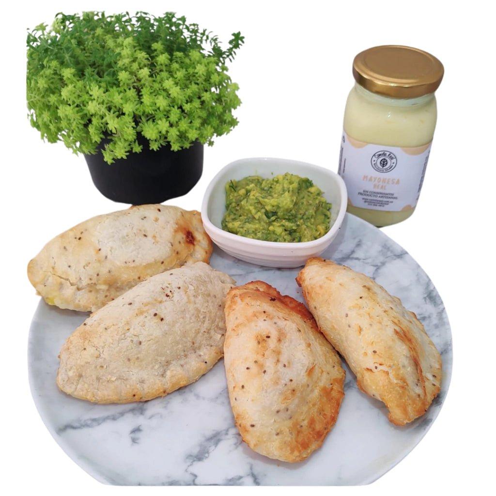 EMPANADAS DE YUCA [POLLO QUESO] x 6 UNID - COMIDA REAL