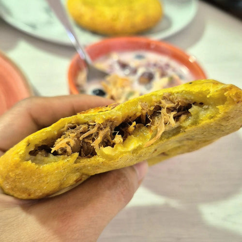 AREPA DE MADURO RELLENA DE CARNE DESMECHADA x5 UNID - COMIDA REAL